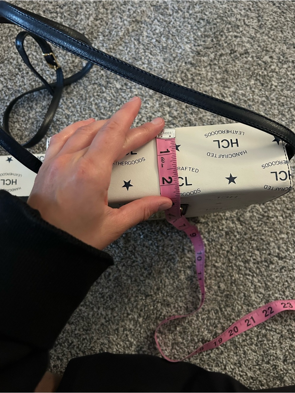 HCL White Crossbody & Matching Wallet - Picture 4 of 12